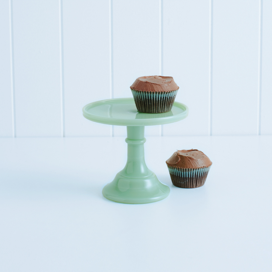 Small Cake Stand. Portmeirion Sophie Conran White Mini Cake Stand.