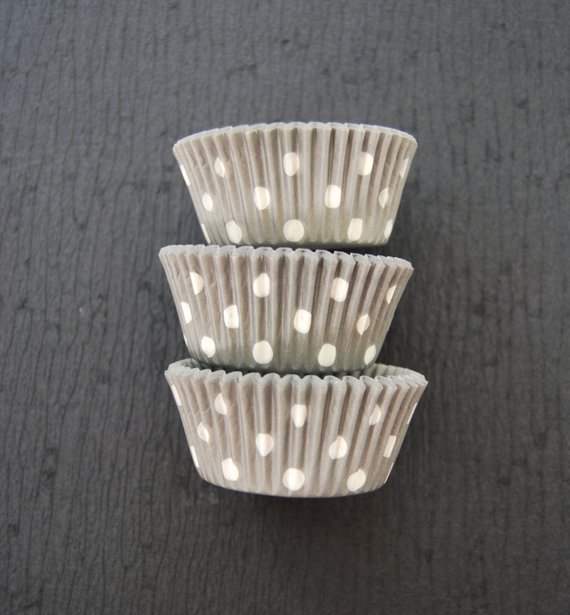 standard-cupcake-liner-size-standard-size-white-cupcake-paper-baking-cup-cup-liners-pack-of-500