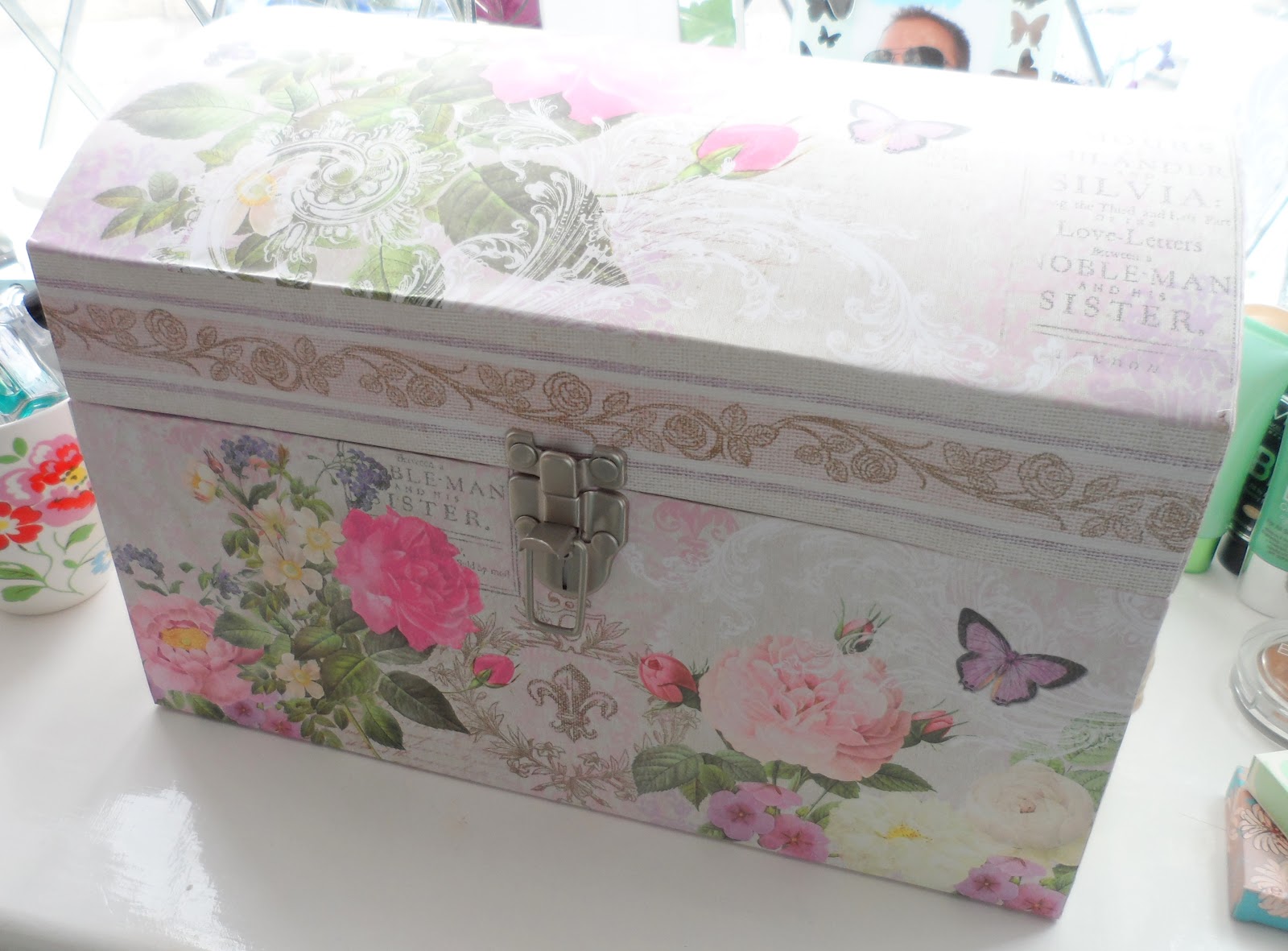 Pretty Storage Boxes Jewelkeeper Paperboard Suitcases Set Of 3